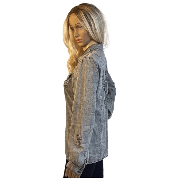 Maurices Premium Gray Washed Denim Button Up Shirt - Picture 6 of 10